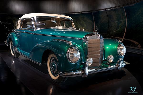 Mercedes Benz 300 S Cabriolet in the Daimler-Benz museum.