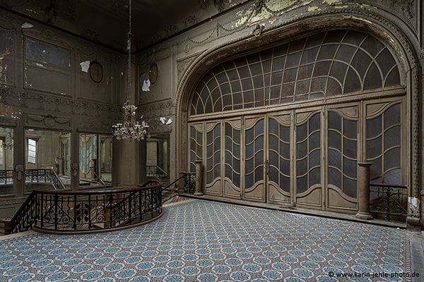 abandoned theatre